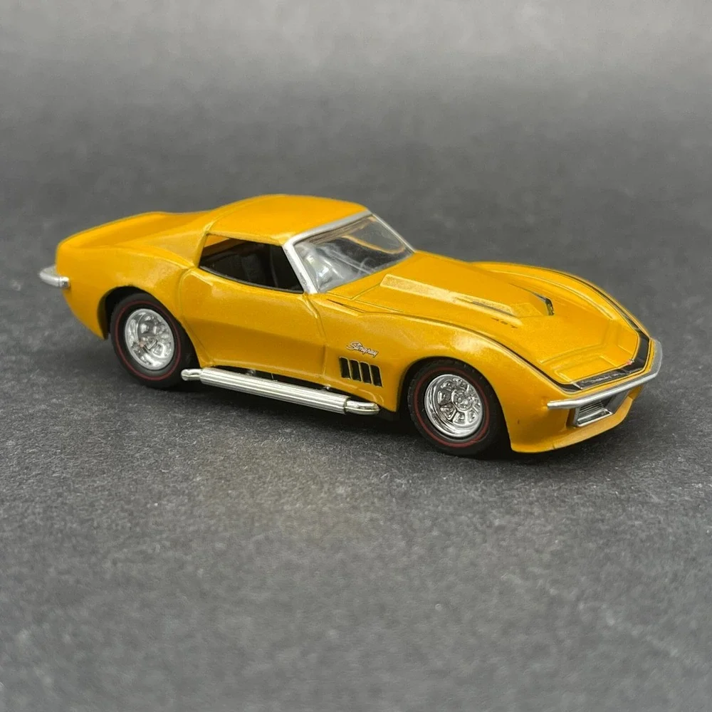 Jada‎ Dub City 1969 '69 Chevrolet Chevy Corvette ZL-1 Car Yellow Diecast 1/64